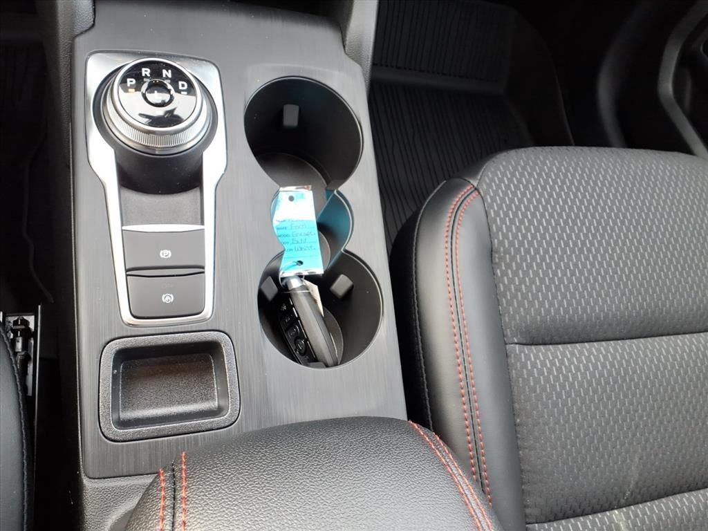 2026 Ford Escape ST-Line Select - Photo 10