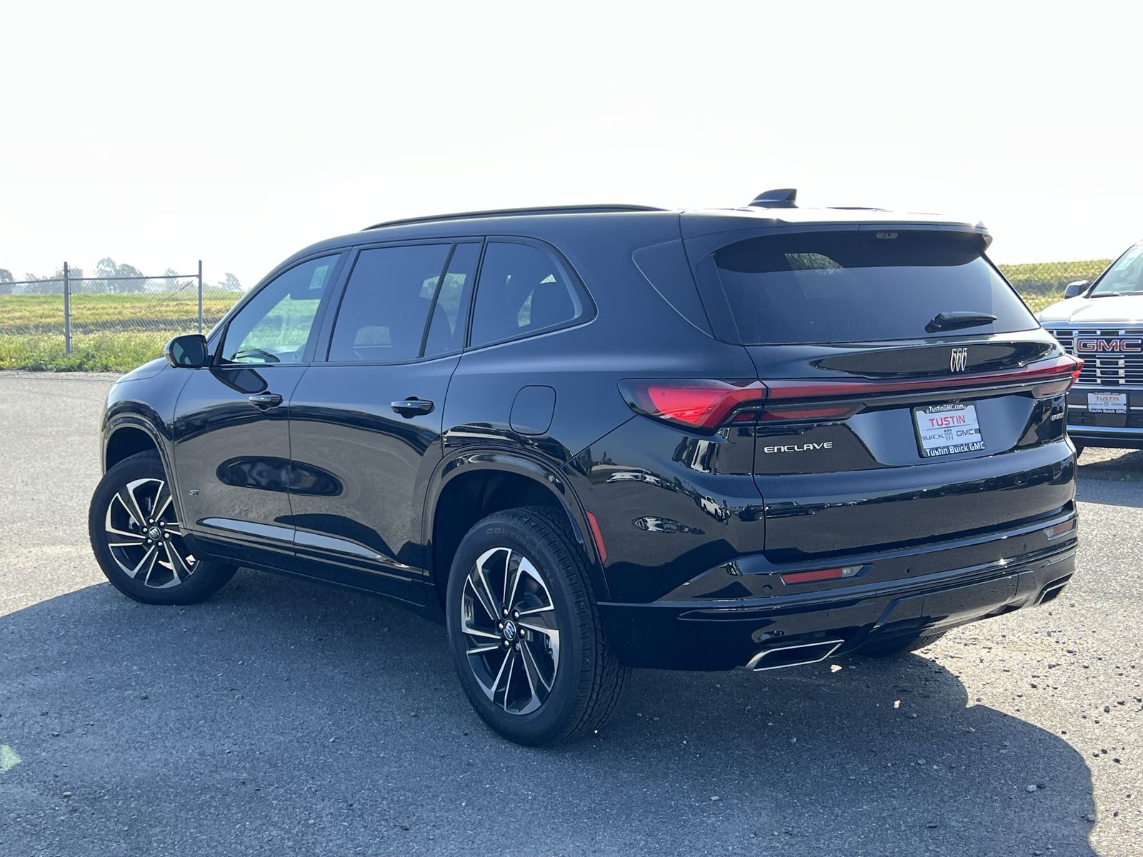 2026 Buick Enclave Sport Touring - Photo 13