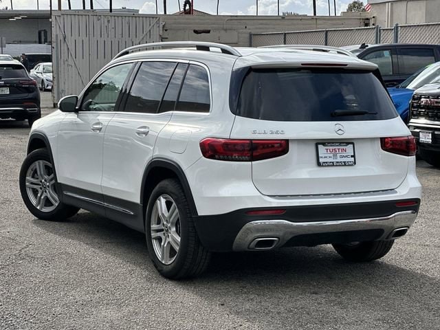 2023 Mercedes-Benz GLB 250 photo 5