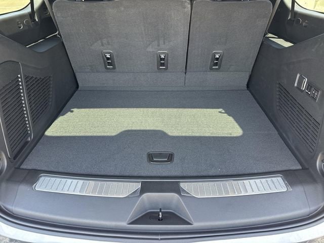2026 GMC Yukon XL Denali - Photo 28