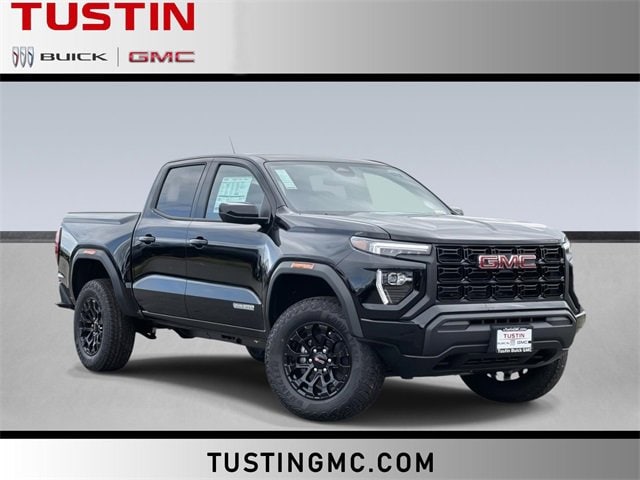 2026 GMC Canyon Elevation's photo