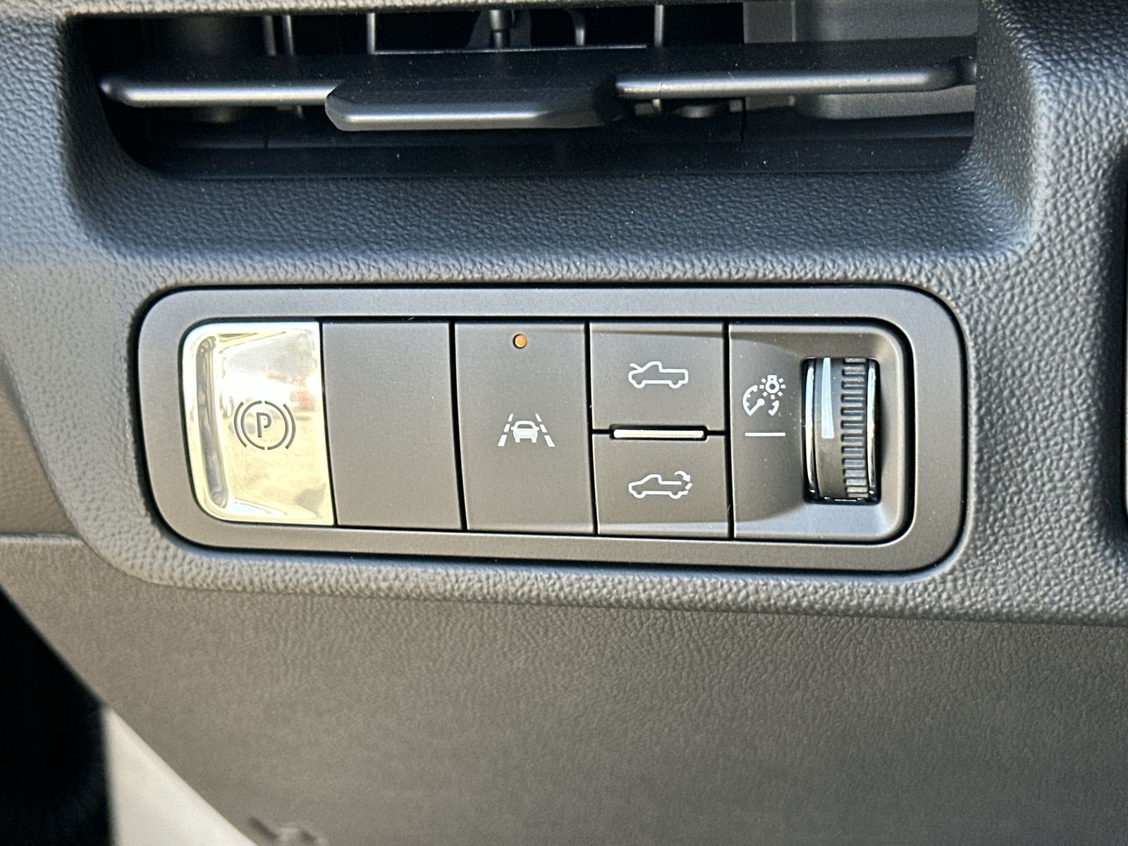 2026 GMC Sierra EV Elevation - Photo 55
