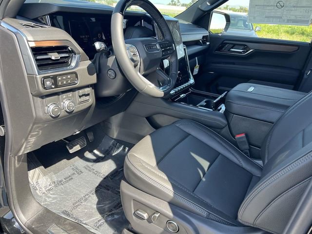 2026 GMC Yukon XL Denali - Photo 9