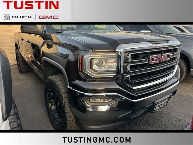 2018 GMC Sierra 1500 SLE's photo