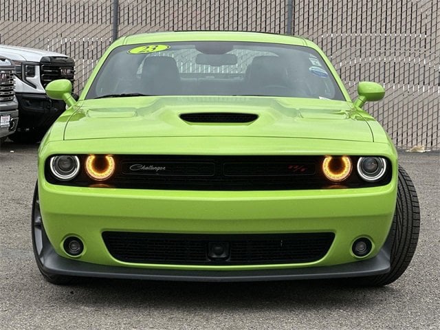 Used 2023 Dodge Challenger R/T with VIN 2C3CDZFJ1PH527934 for sale in Tustin, CA