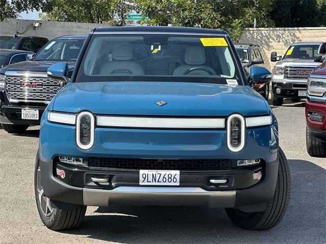 Used 2024 Rivian R1S Adventure with VIN 7PDSGABA3RN033812 for sale in Tustin, CA