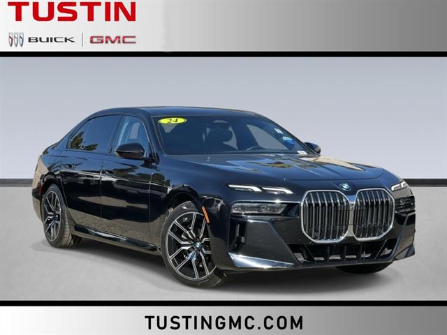 2024 BMW 7 Series 740i's photo