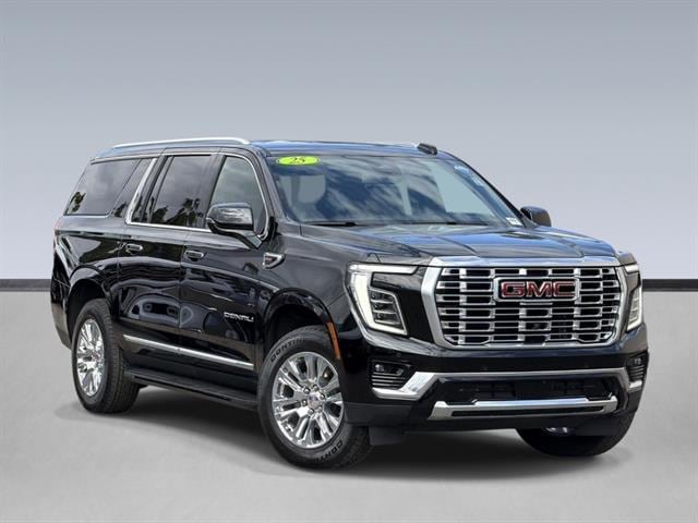 2025 GMC Yukon Denali AWD's photo