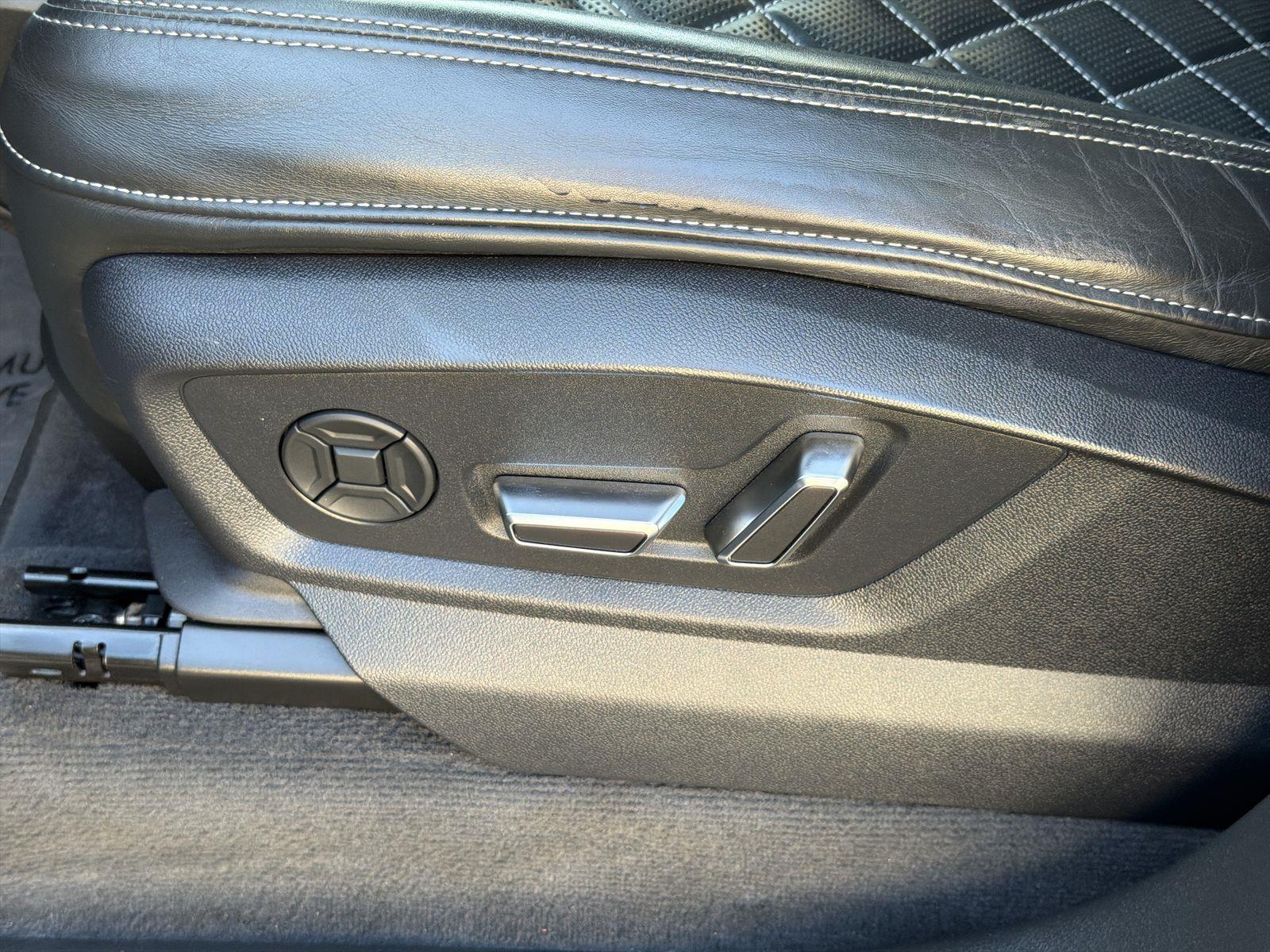2023 Audi SQ7 Prestige - Photo 34