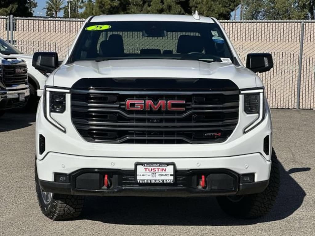 Used 2025 GMC Sierra 1500 AT4 Truck