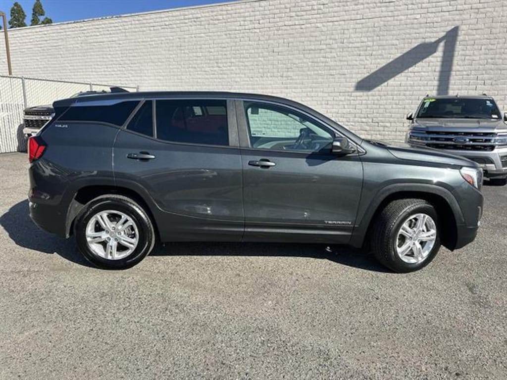 Used 2021 GMC Terrain SLE SUV