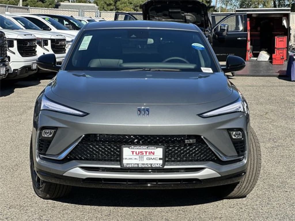 New 2026 Buick Envista Sport Touring SUV