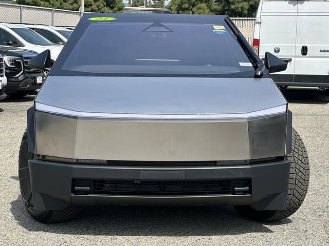 Used 2025 Tesla Cybertruck Base with VIN 7G2CEHED4SA061343 for sale in Tustin, CA