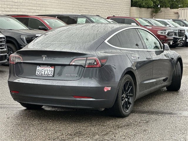 2018 Tesla Model 3 Long Range photo 4