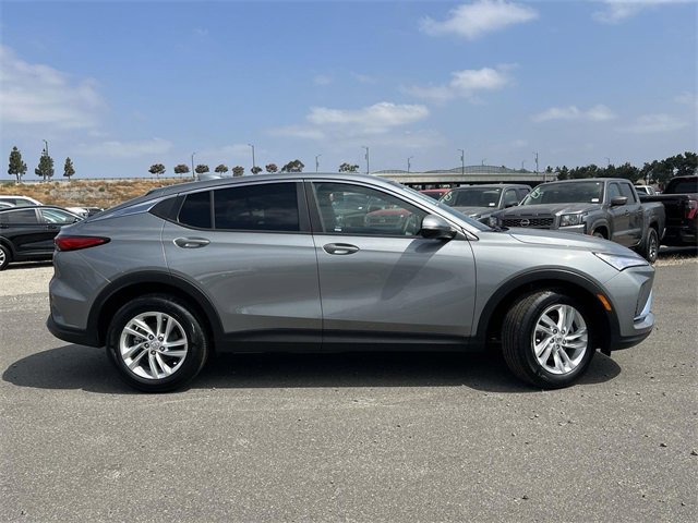 2025 Buick Envista Preferred photo 2