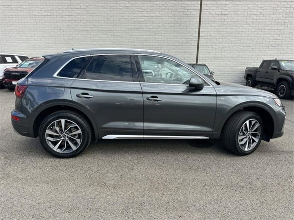 Used 2023 Audi Q5 45 S line Premium