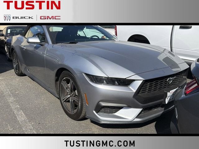 2025 Ford Mustang EcoBoost Convertible's photo