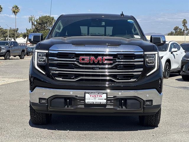 2026 GMC Sierra 1500 SLT - Photo 8