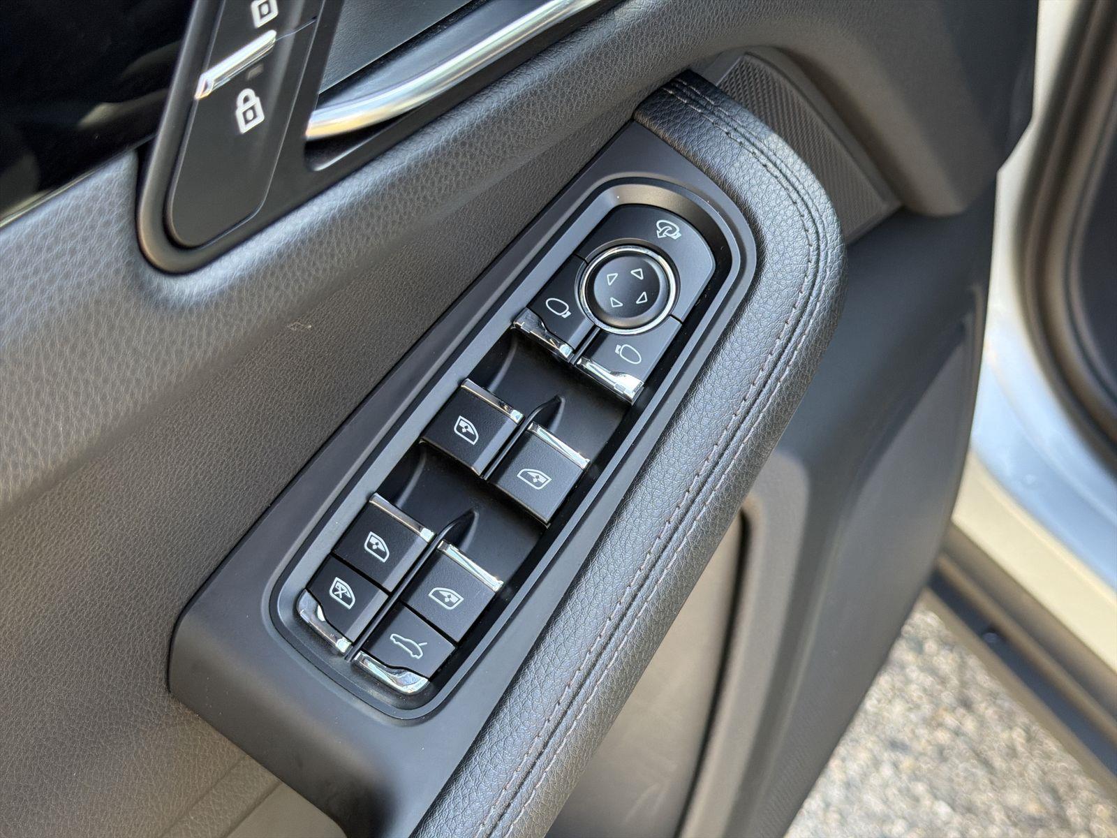 2024 Porsche Macan Base - Photo 23