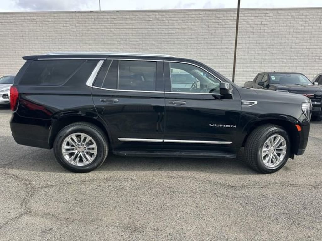 Used 2023 GMC Yukon SLT SUV