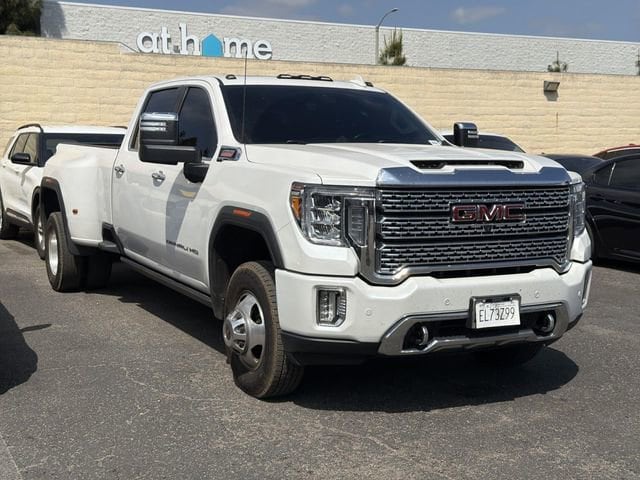 2023 GMC Sierra 4WD Crew Cab Long Box DRW Denali's photo