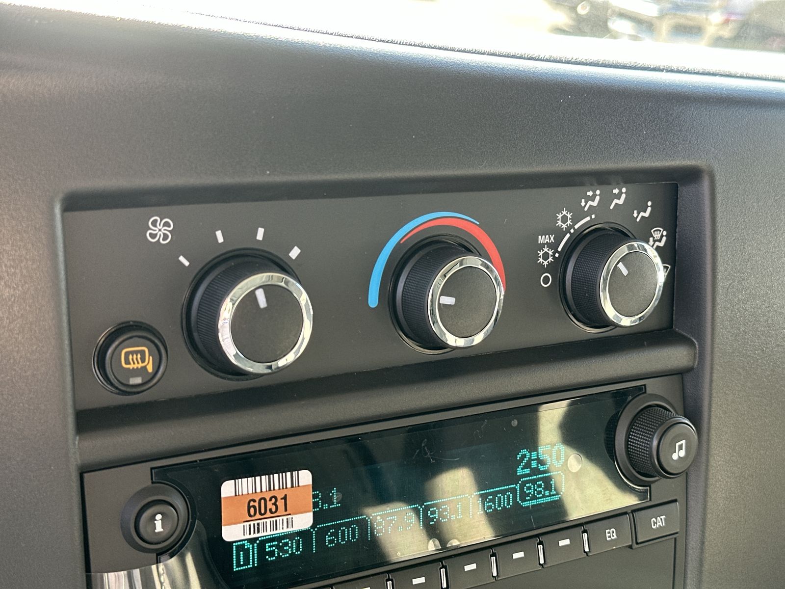 2026 GMC Savana Cargo Work Van - Photo 45