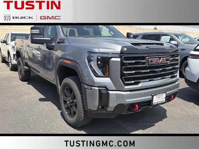 2025 GMC Sierra 4WD Crew Cab Standard Box AT4's photo