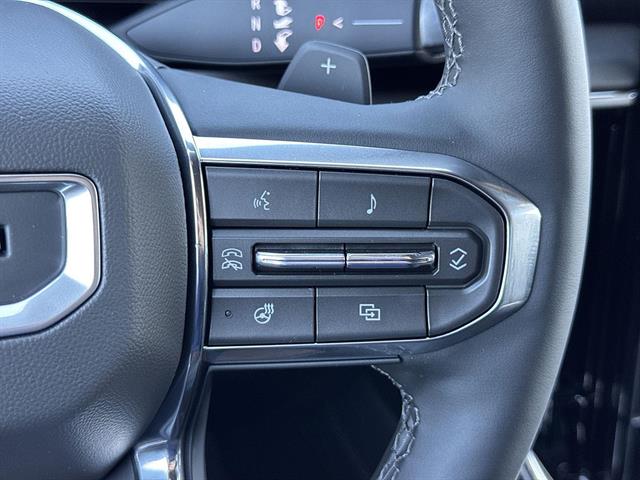 2027 GMC Yukon Denali - Photo 18