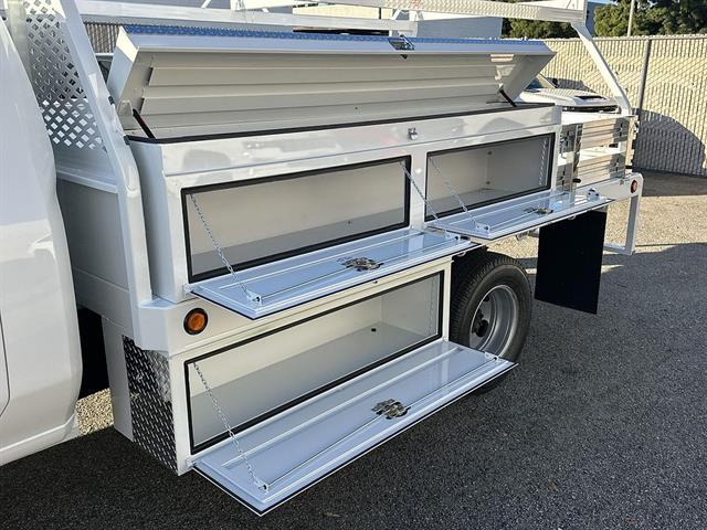 2026 GMC Sierra 3500 Chassis Cab Pro - Photo 20