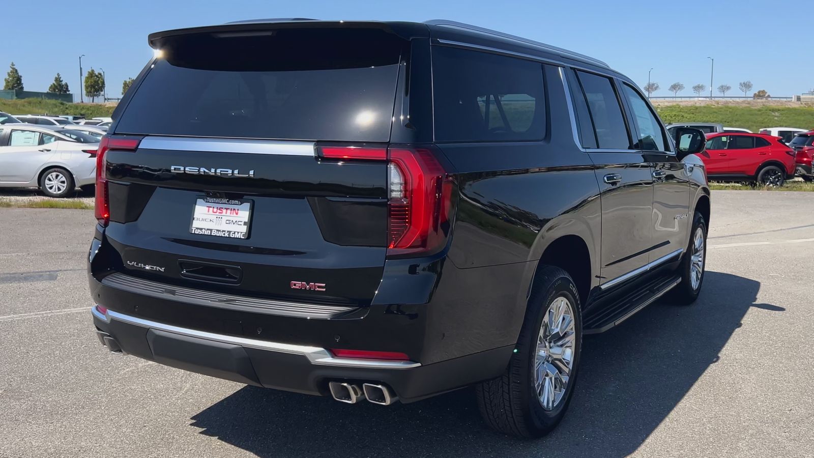 2026 GMC Yukon XL Denali - Photo 44