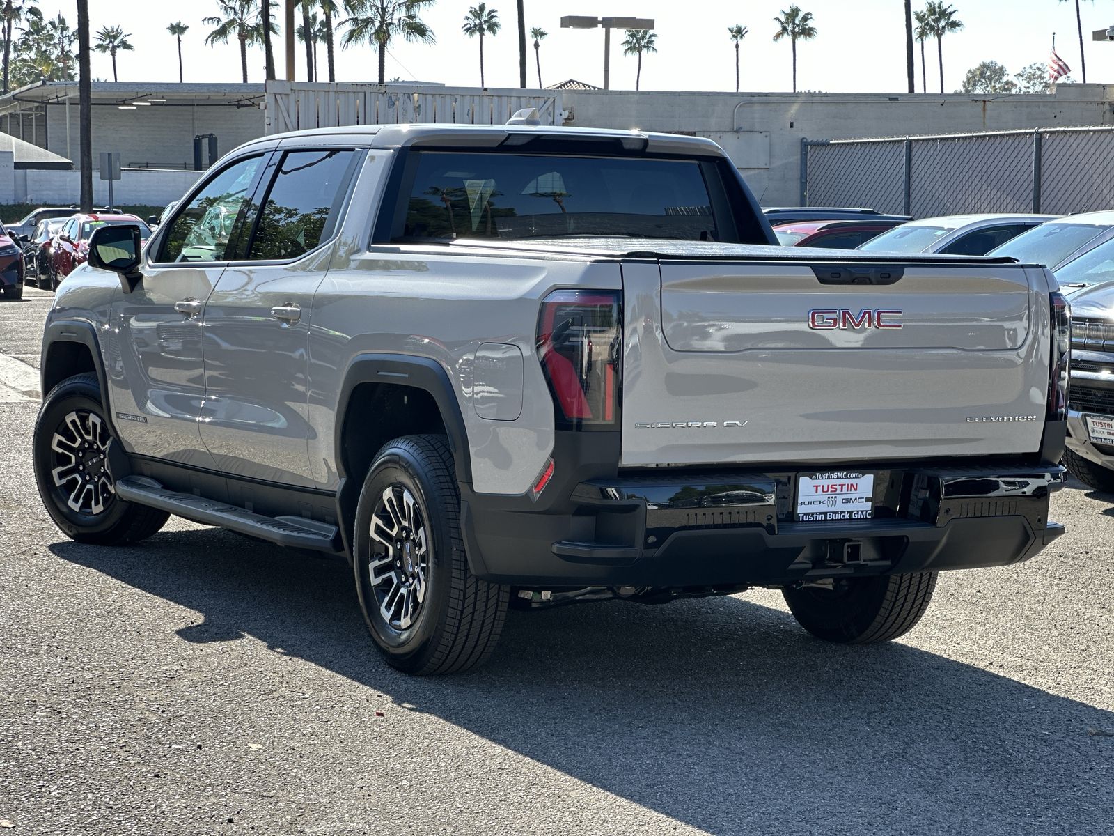 2026 GMC Sierra EV Elevation - Photo 42