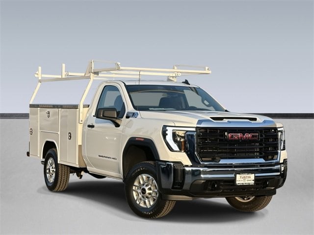 2026 GMC Sierra 2500HD Pro's photo