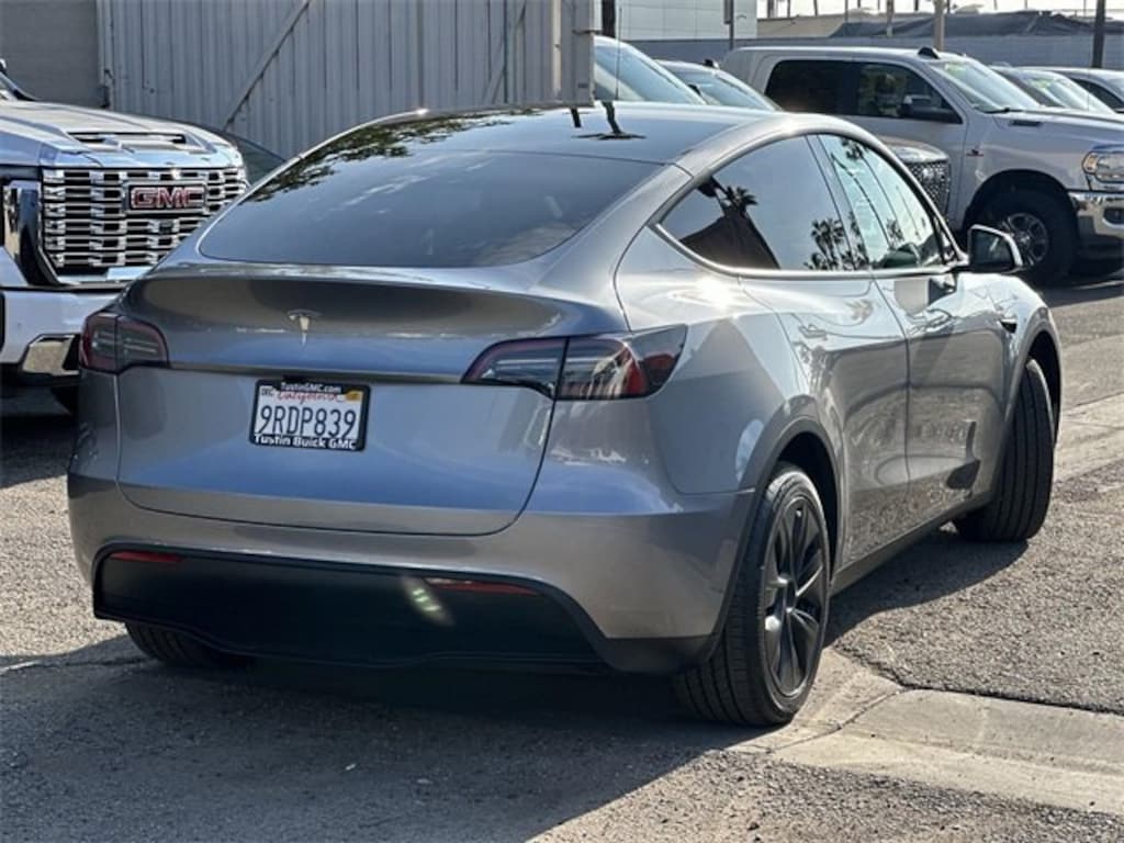 Used 2025 Tesla Model Y Long Range