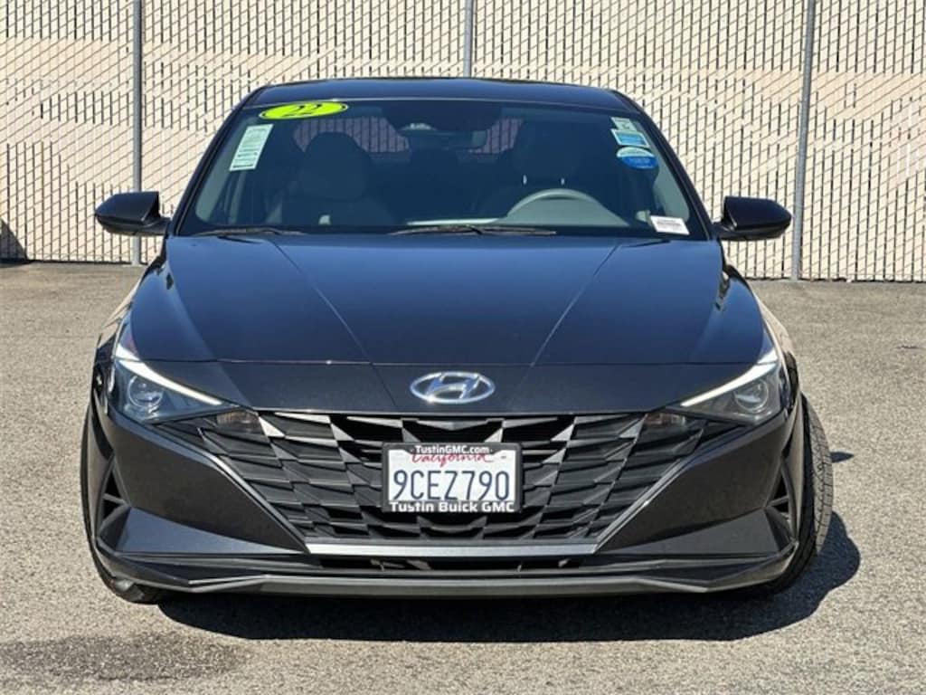 Used 2022 Hyundai Elantra SEL Sedan
