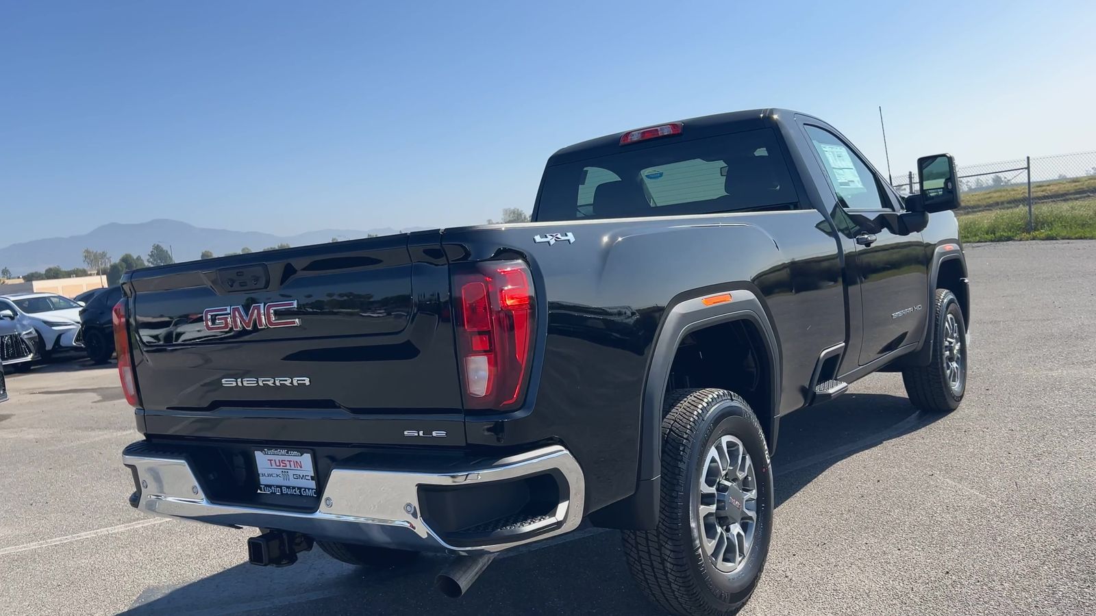 2026 GMC Sierra 3500HD SLE - Photo 33
