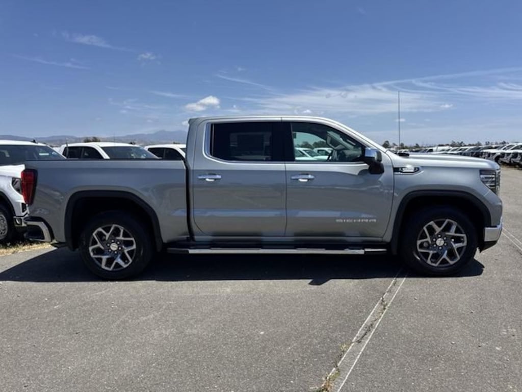New 2026 GMC Sierra 1500 SLT Truck