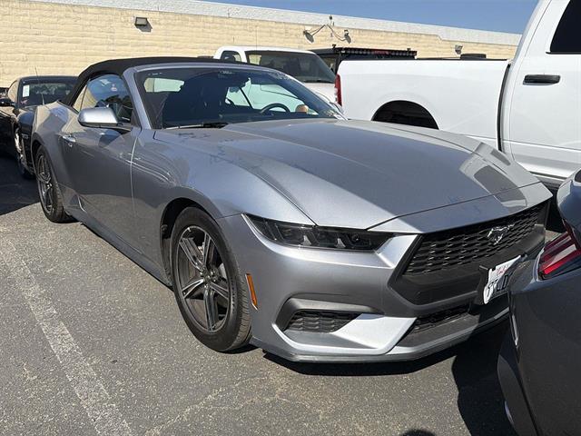 2025 Ford Mustang EcoBoost Convertible's photo