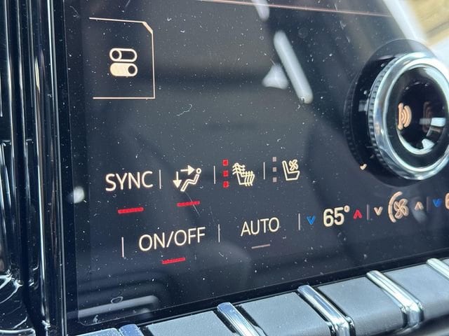 2026 GMC Yukon XL Denali - Photo 17