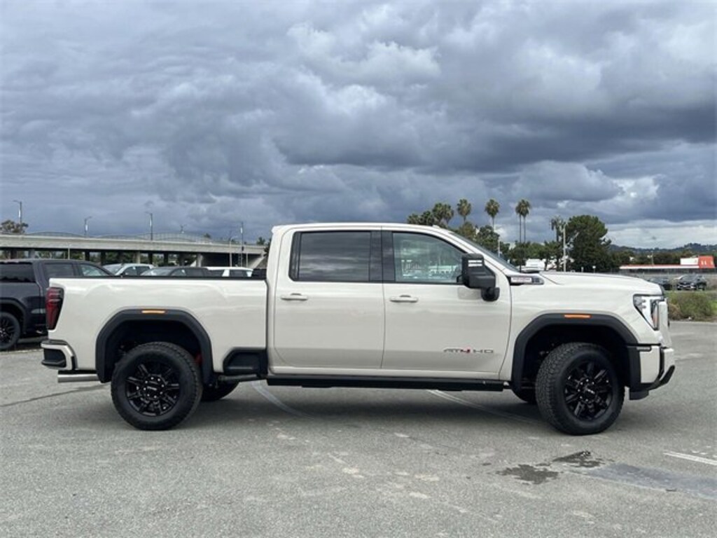 New 2026 GMC Sierra 2500 HD AT4 Truck