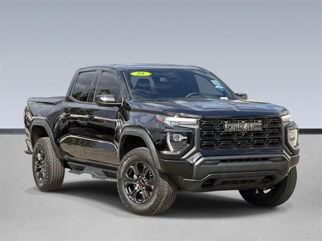 2025 GMC Canyon 2WD Elevation Crew Cab Short Box's photo