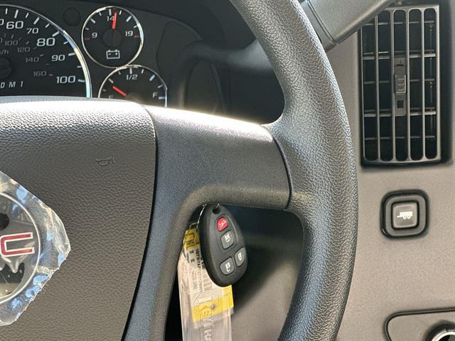 2026 GMC Savana Cargo Work Van - Photo 10