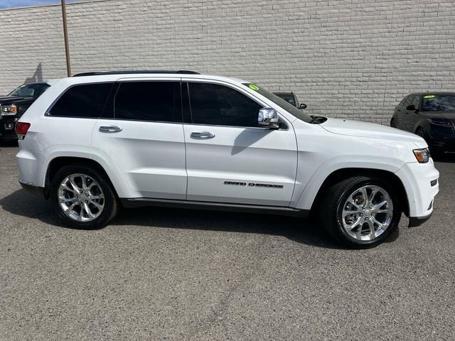 2020 Jeep Grand Cherokee Summit photo 2