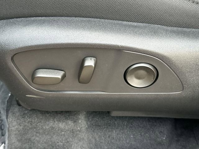 2025 GMC Acadia Elevation - Photo 21