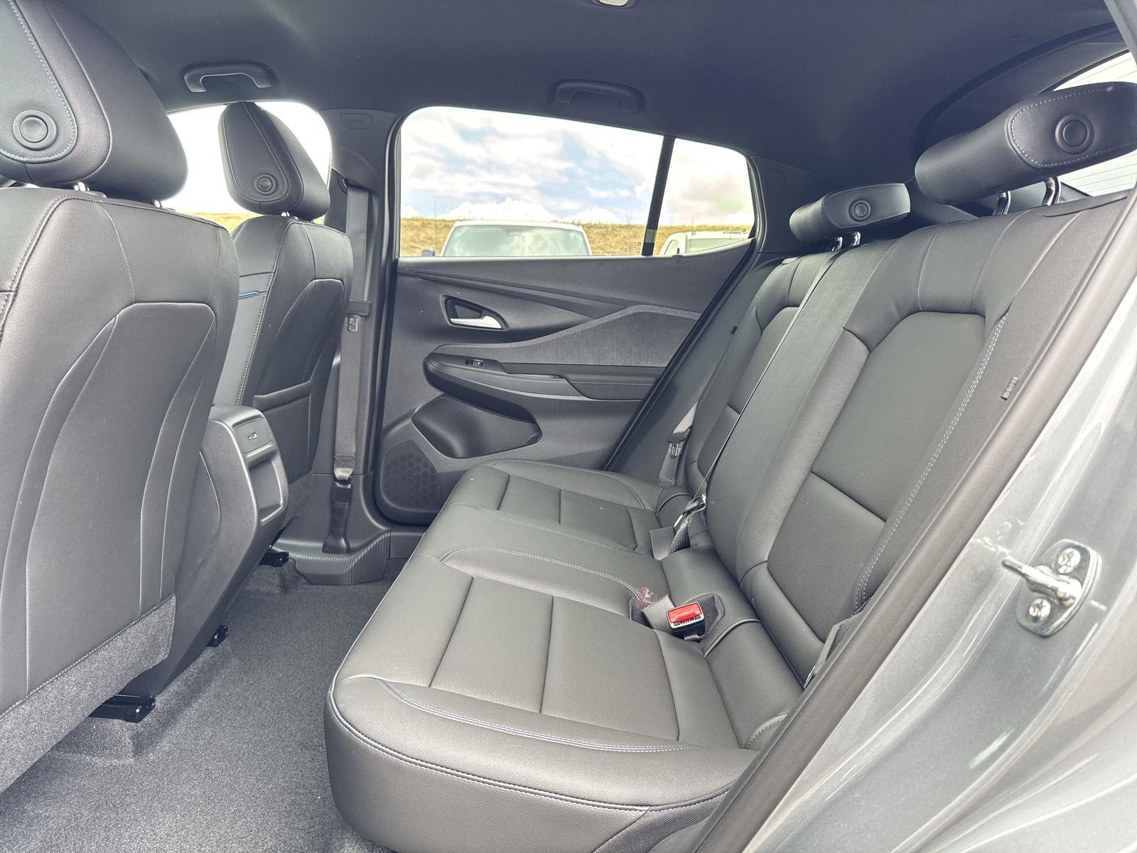2026 Buick Envista Sport Touring - Photo 24