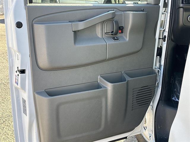 2026 GMC Savana Cargo Work Van - Photo 16