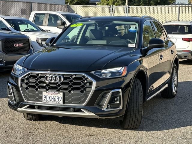 2023 Audi Q5 45 S line Premium photo 3