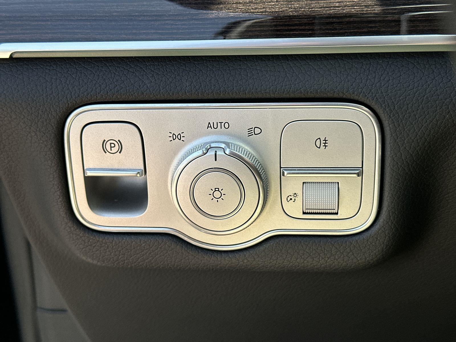 2025 Mercedes-Benz GLE GLE450E - Photo 17