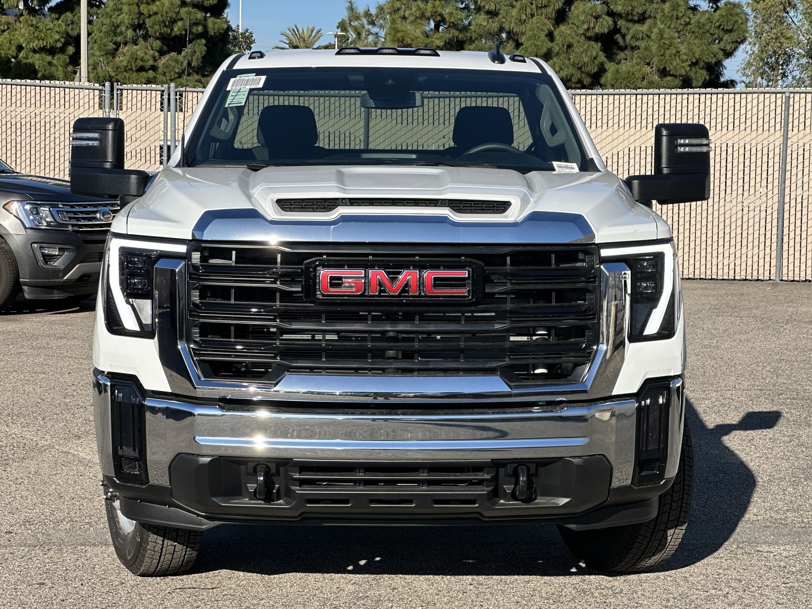2026 GMC Sierra 3500 Chassis Cab Pro - Photo 36