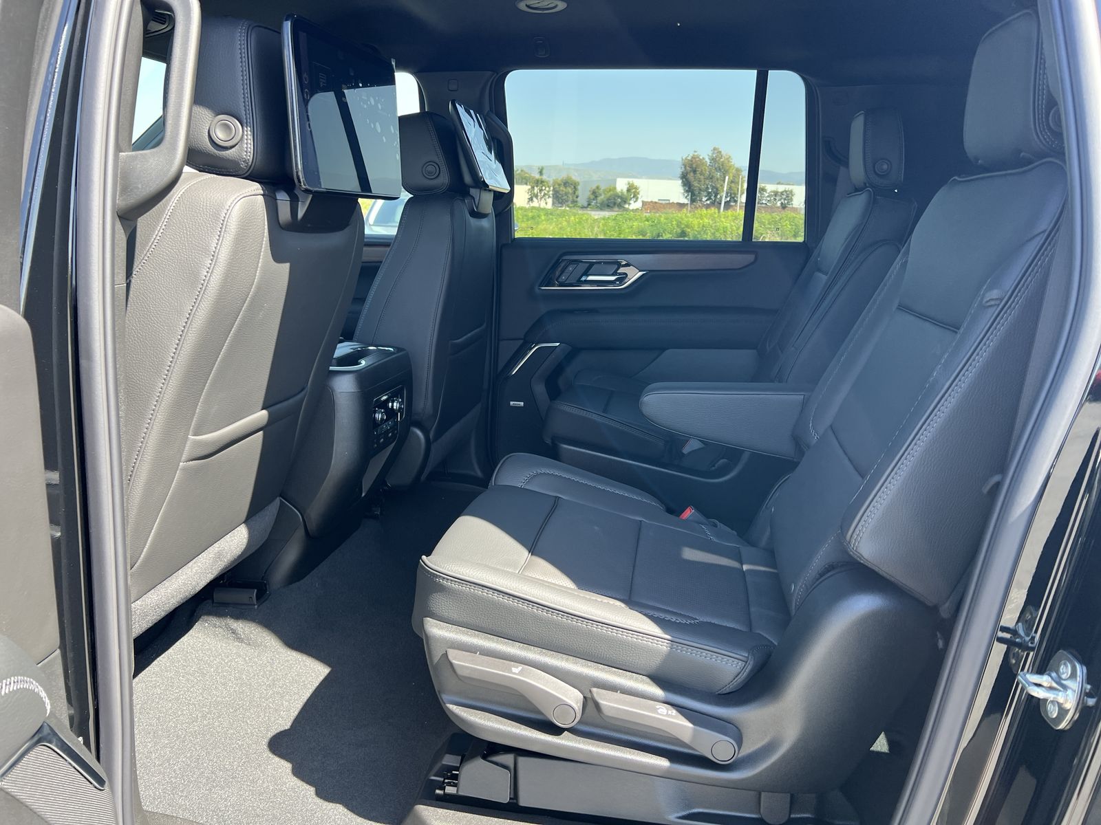 2026 GMC Yukon XL Denali - Photo 69
