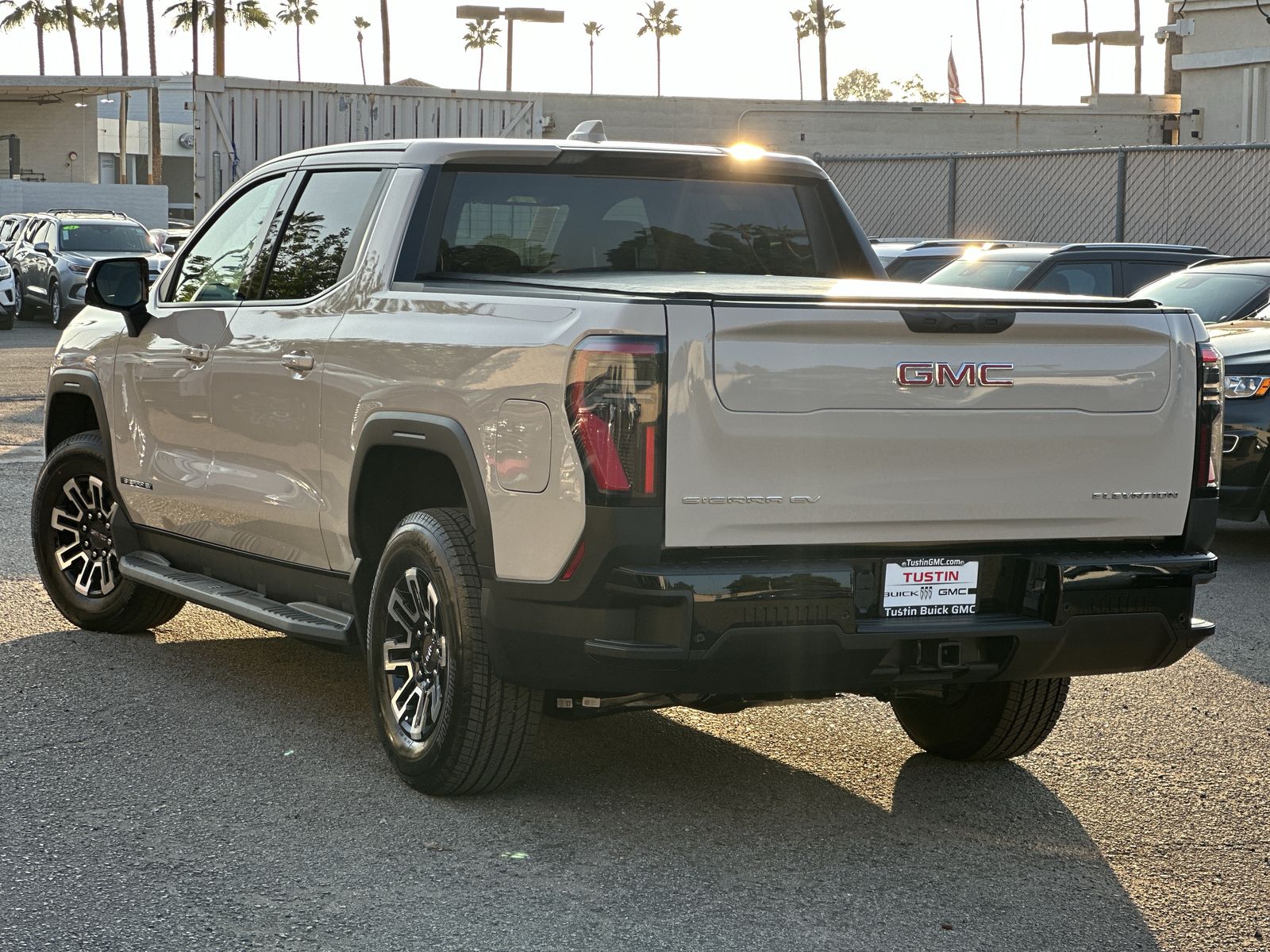 2026 GMC Sierra EV Elevation - Photo 41